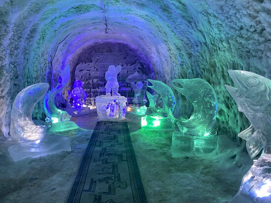 Ледяные скульптуры, ледяная пещера, ледяное все