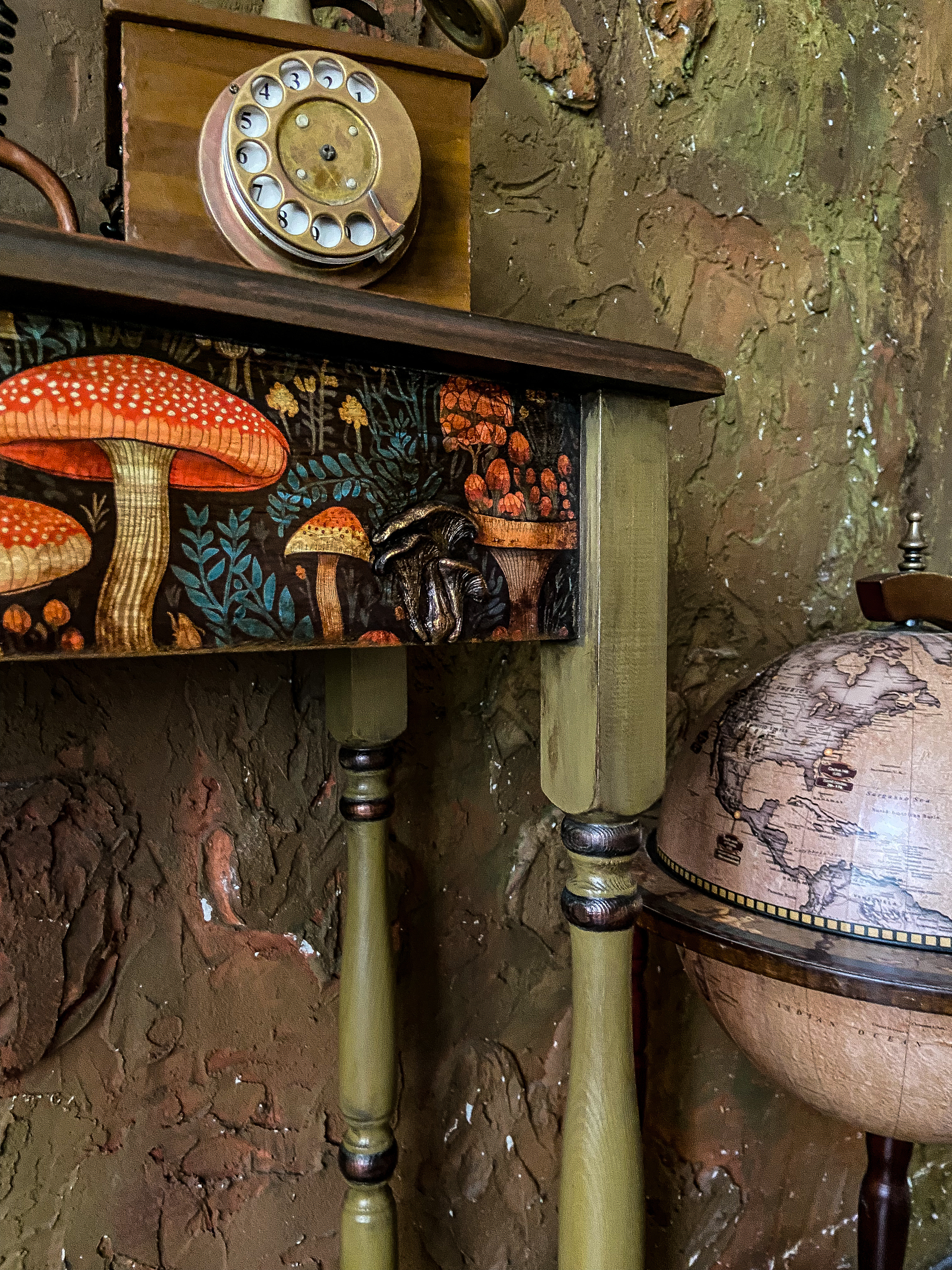 Столик как искусство: сказочная мебель ручной работы от российского столяра-декоратора